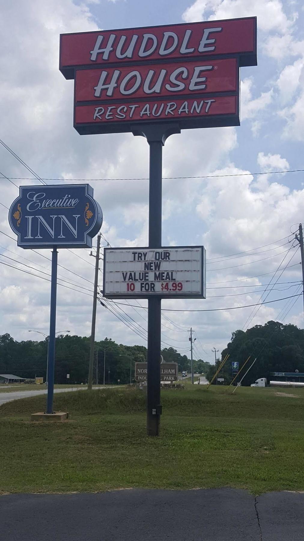 Executive Inn Pelham Exterior photo